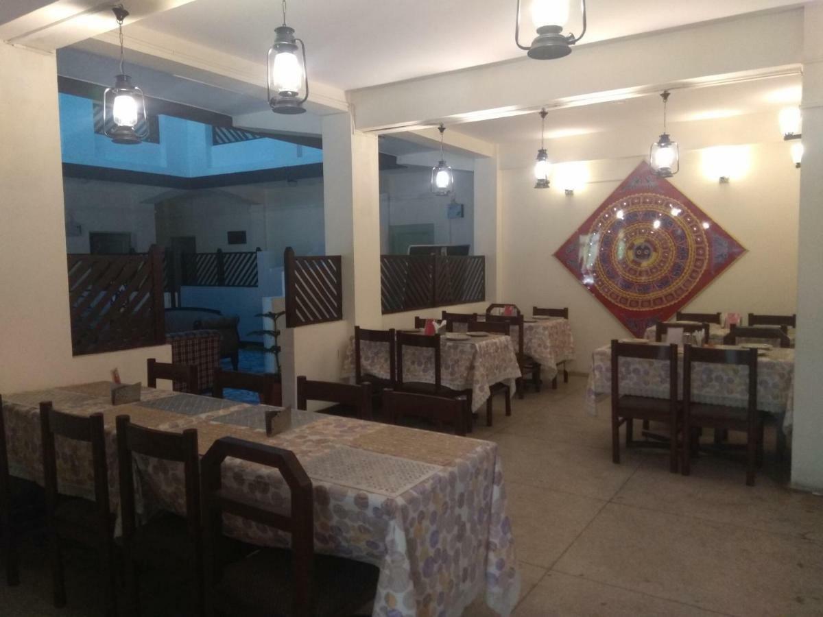 Hotel Raj Laxmi Bhawan Rishīkesh Zewnętrze zdjęcie